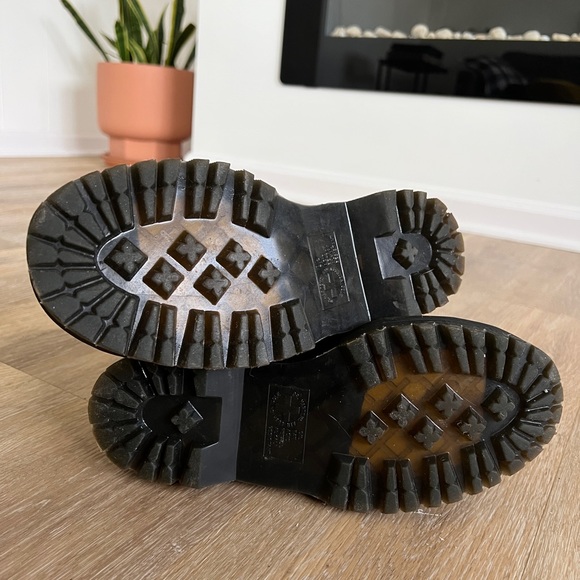 Dr Martens 8053 Leather Platform Casual Shoes - Picture 6 of 7